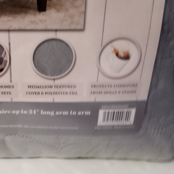 New. 'Camille Collection' Reversible Armchair Protector Scalloped edge - Picture 3 of 8